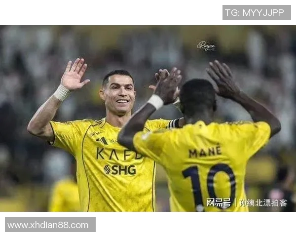 足球星视界:聚焦全球足球明星动向与精彩赛事背后的故事